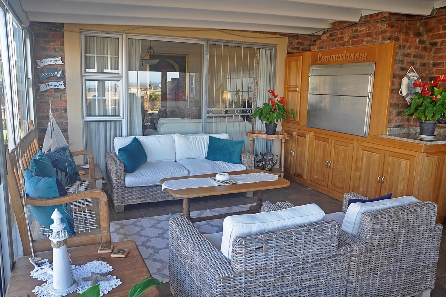 5 Bedroom Property for Sale in Tergniet Western Cape